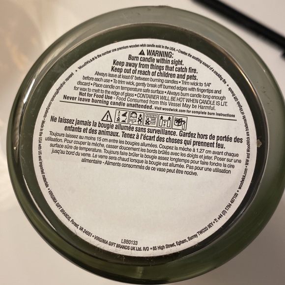 Wood Wick Large Trilogy candle. Scent: Mountain Trail. No tops. Crack in glass. - Picture 4 of 4